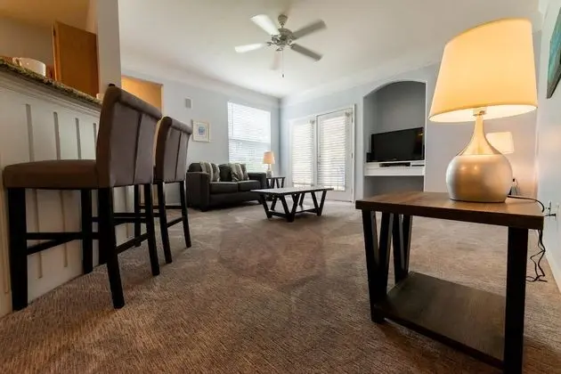 Runaway Beach Condo by Orlando Short Term - Oda Düzeni