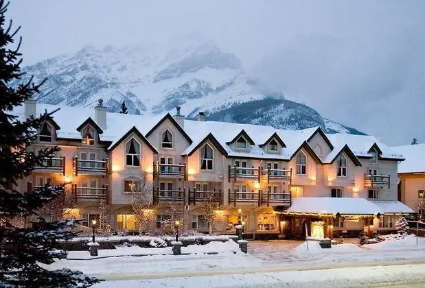 Rundlestone Lodge Banff