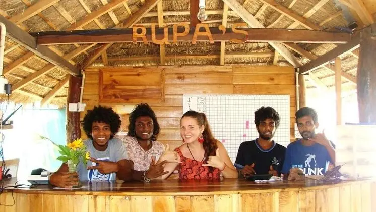 Rupa's Hotel Arugambay - Lobi
