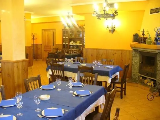 Hotel Rural Huelde - Yerinde Yemek