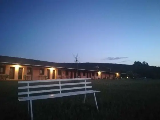 Hotel Rural Puerta de Monfragüe - Dış Mekan