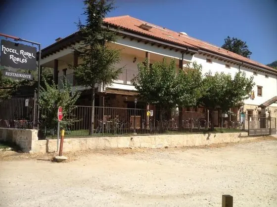 Hotel Rural Robles - Dış Mekan