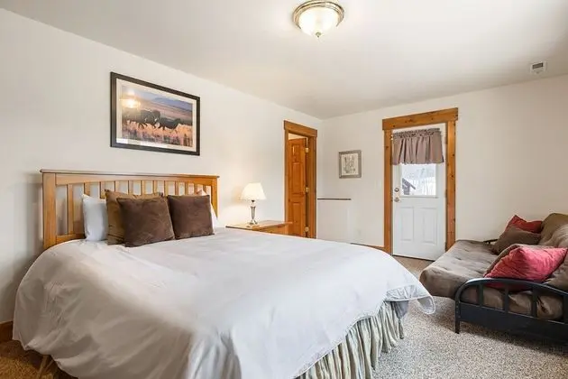 Russell Home by Avantstay Expansive Deck, Stunning Views & Hot Tub! - Oda