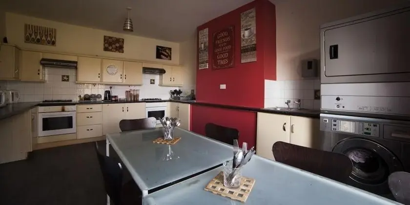 Russell Scott Hostel - Mutfak