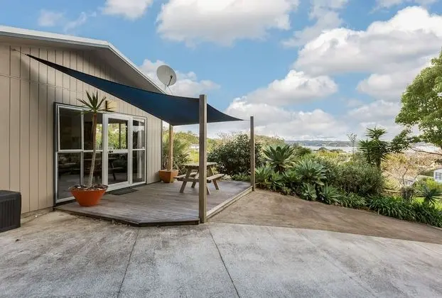 Russell Top 10 Holiday Villas - Oda