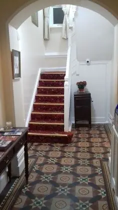 The Russet House - Lobi