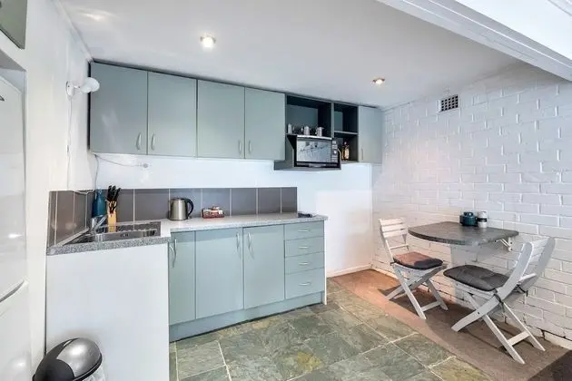 Rustic 1br in Kohimarama Parking & Wifi - Mutfak