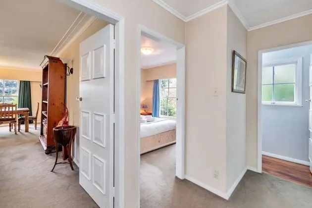 Rustic 2BR nr Mission Bay w Garden view - Lobi