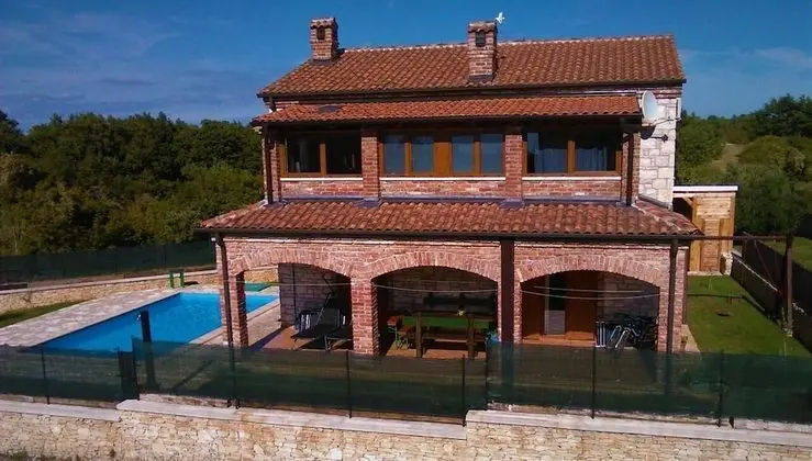 Rustic Villa Ena with pool