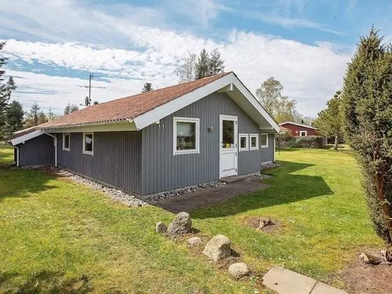 Rustic Holiday Home in Idestrup near Sea