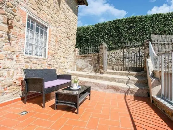 Rustic Holiday Home in Lucca With Garden