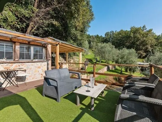 Rustic Holiday Home in Monsagrat With Private Pool