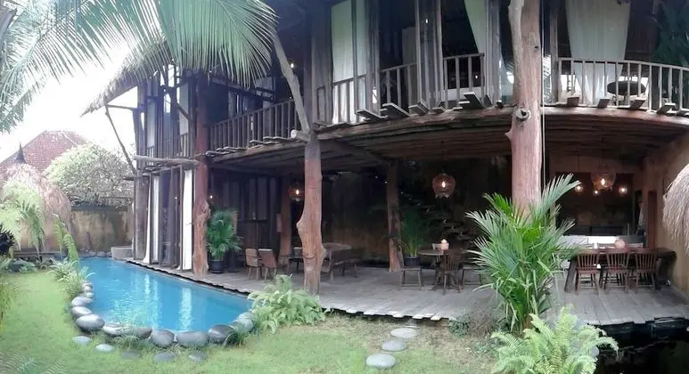 Rustic Hut in Seminyak Bali