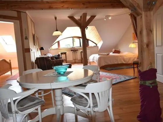 Rustic-style Apartment in Buschenhagen With Garden - Yerinde Yemek