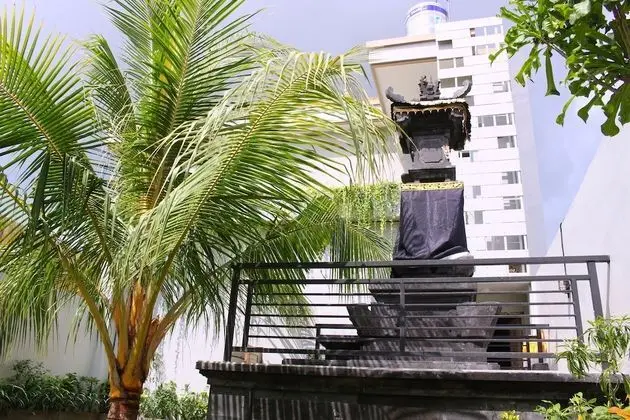 Rusty Seminyak