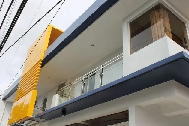 Rusville Hotel & Residences