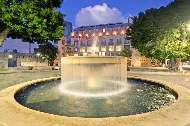 Ruth Daniel Residence