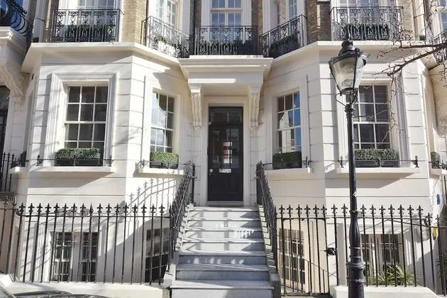 Rutland Gardens Apartment