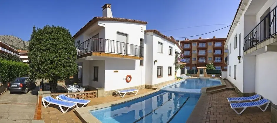 Rv Hotels Apartamentos Villas Piscis