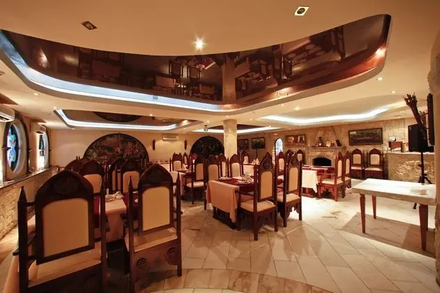 Ryan Johnson Hotel - Öne Çıkan Resim