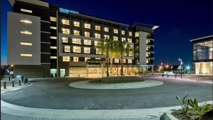 Rydges Campbelltown