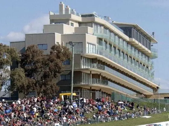 Rydges Mount Panorama Bathurst