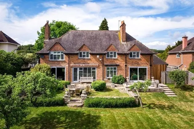 Rydon Court - Luxury Family Home With Extensive Views Over Exeter Golf Course
