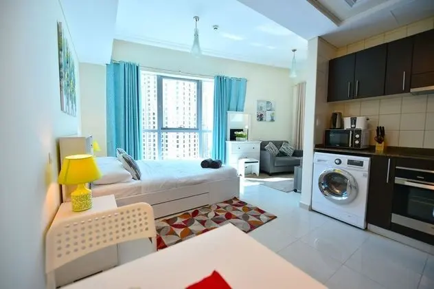 RYN - Dubai Marina Studio with balcony - Oda Düzeni