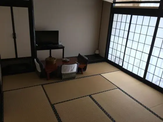 RYOKAN YURI