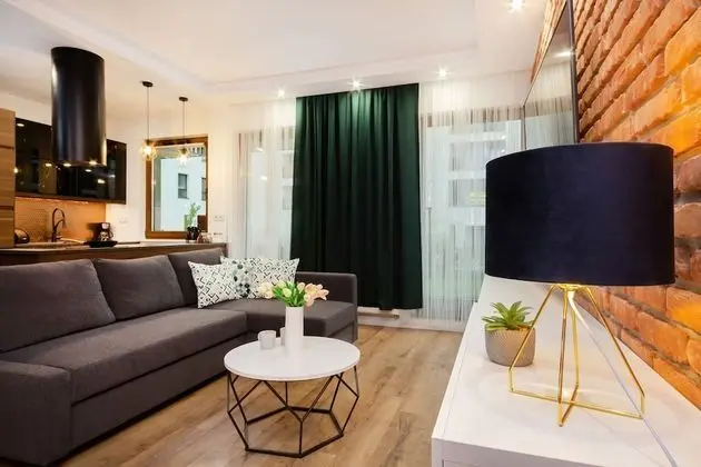 Rzeczypospolitej Apartment by Renters