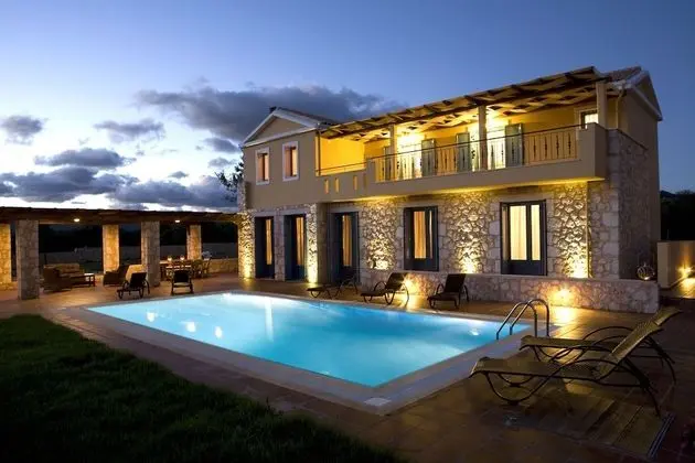 Villas Armeno