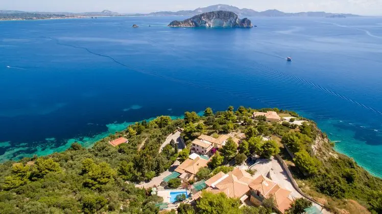 Villas Cavo Marathia I