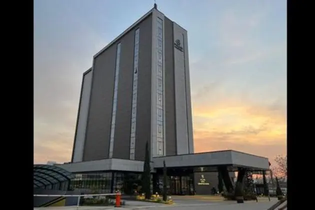 S Class Hotel & Convention Center