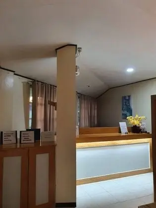 S-E Hotel and Residence - Lobi