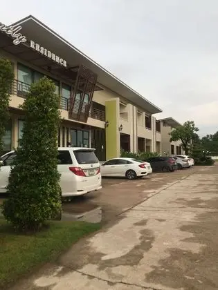 S Family Residence - Dış Mekan