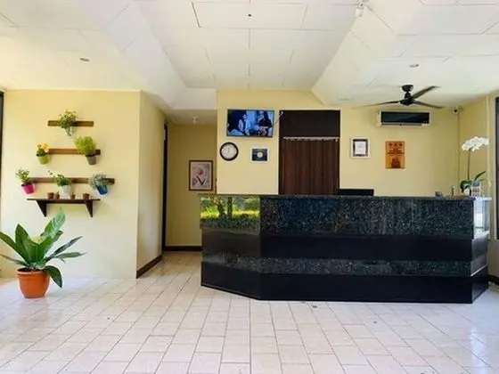 Hotel & Villas Huetares - Lobi
