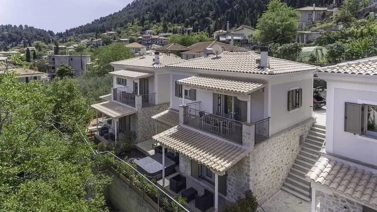 Villas Karya