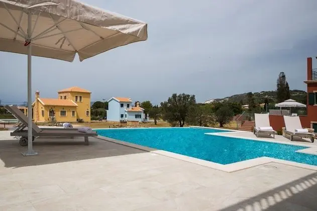 Villas Kefalonia - Havuz