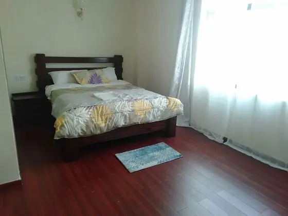 S. Lucie Mango Apartment