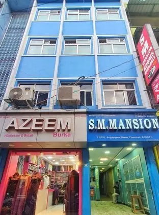 S M Mansion near Harbour & High court