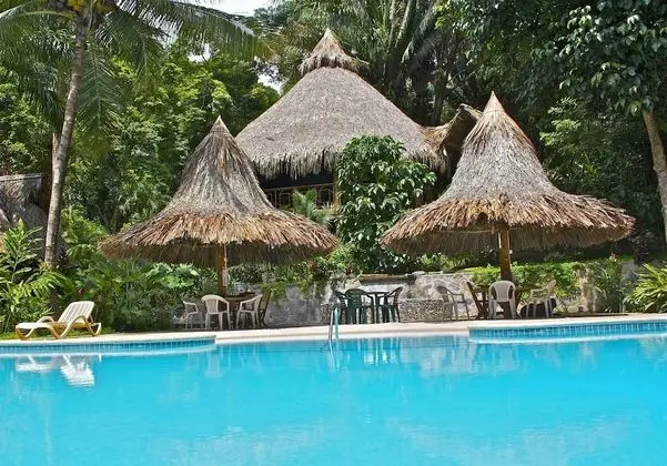 Villas Pico Bonito - Havuz