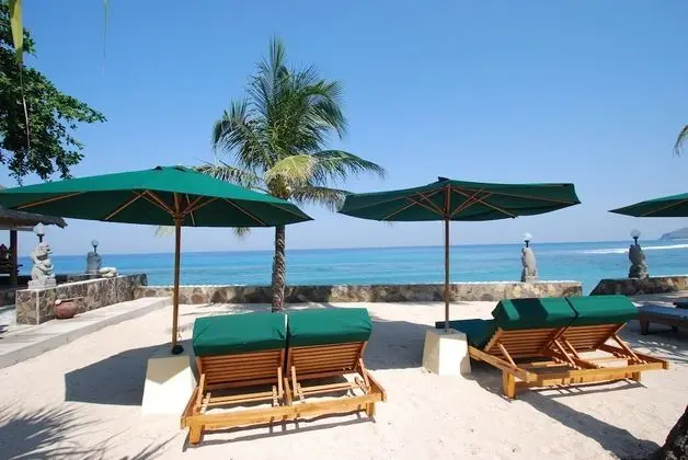 The Villas by Puri Mas Boutique Resort - Plaj