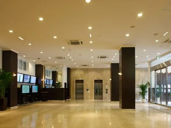S Training Center Hotel Osaka - Lobi