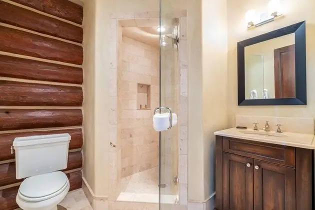Villas At Tristant 137 by Avantstay Ski In/ Ski Out Home w/ Panoramic Views & Hot Tub - İç Mekan