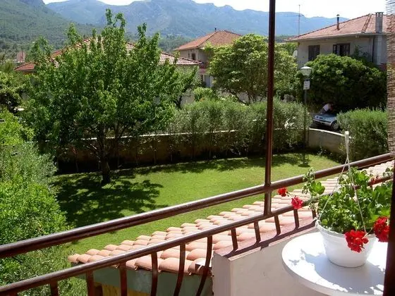 S3 - Double Room With Private Bathroom Next Door in Jelsa on Hvar