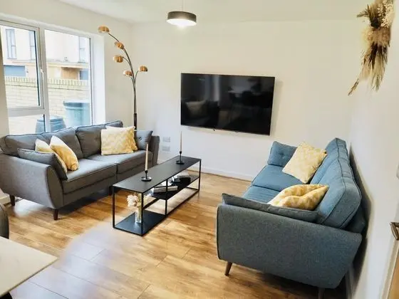 SA Today Firepool Cres Taunton Fibre Wi-fi Netflix - Öne Çıkan Resim