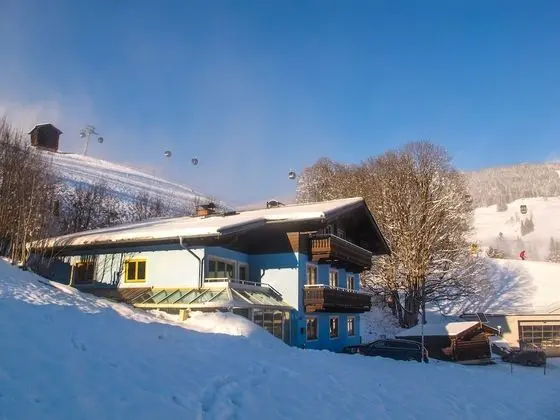 Saalbach Apartments Landhaus Bernkogel - Dış Mekan