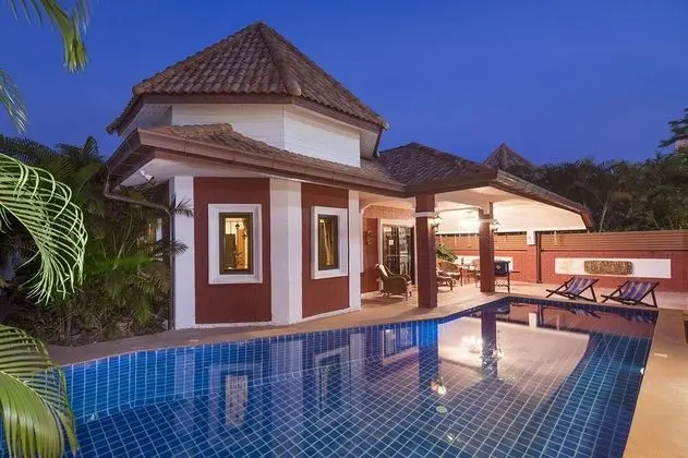 Villa Sabai Near City and Beach - Dış Mekan