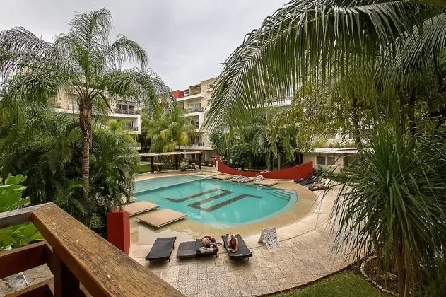 Sabbia  Dowtown Condos by Mikitito Rentals