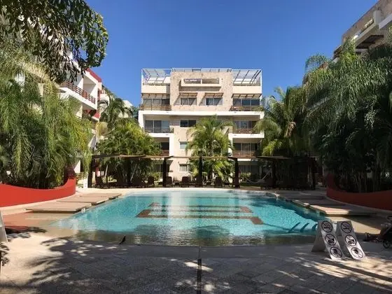Sabbia Playa Downtown Condo - Havuz